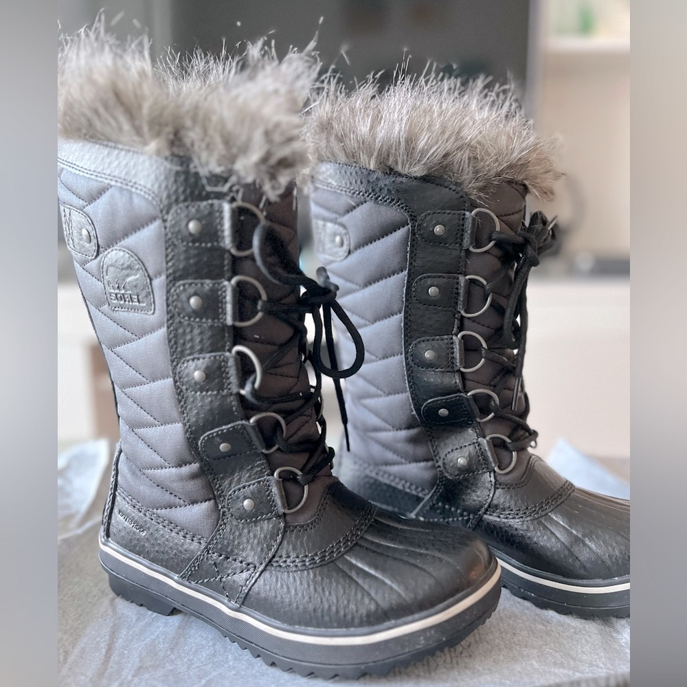Sorel Joan of Artic Boot size 5